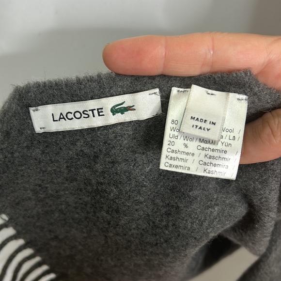 Lacoste Italy wool cashmere blend fringe logo scarf - 2 SMALL HOLES - Picture 5 of 8